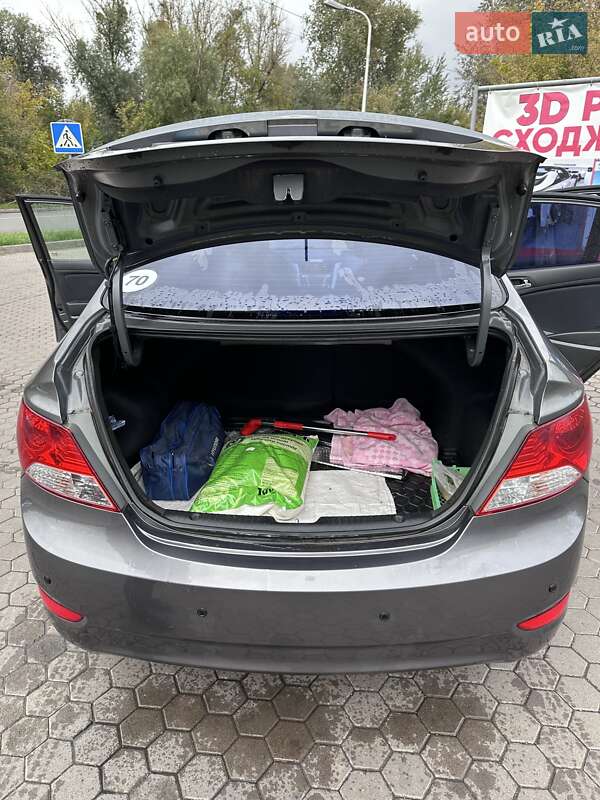 Седан Hyundai Accent 2013 в Луцке фото 8 Седан Hyundai Accent 2013 в Луцке