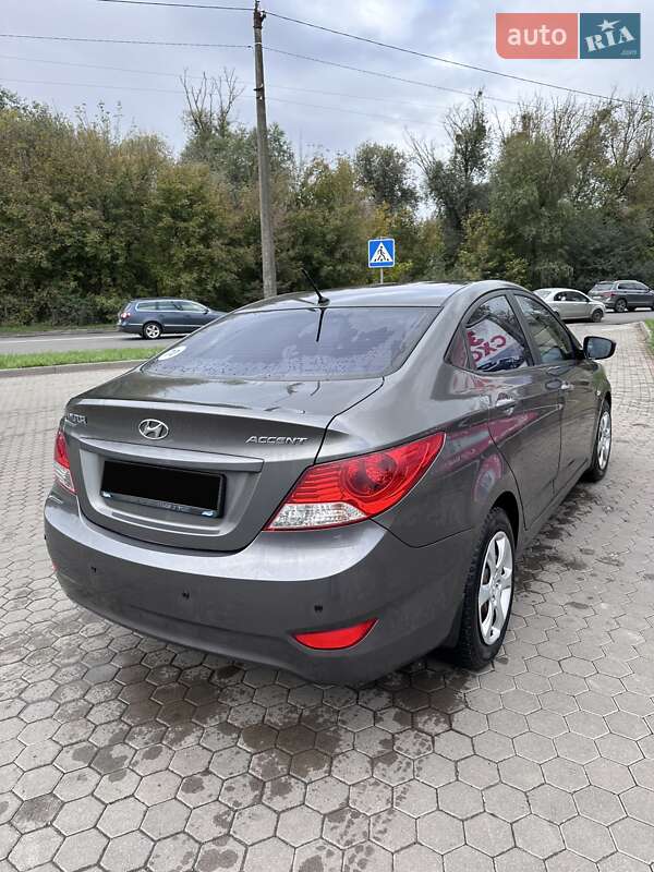 Седан Hyundai Accent 2013 в Луцке фото 15 Седан Hyundai Accent 2013 в Луцке
