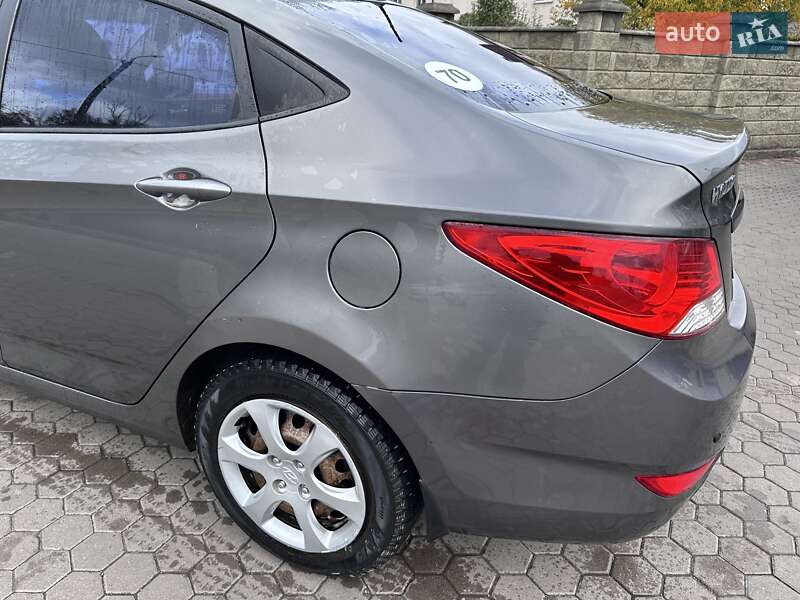 Седан Hyundai Accent 2013 в Луцке фото 6 Седан Hyundai Accent 2013 в Луцке