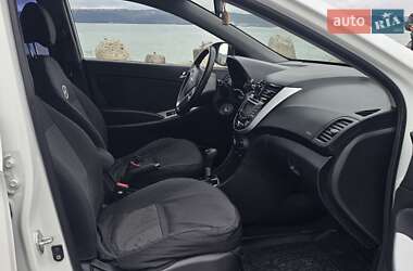 Седан Hyundai Accent 2011 в 