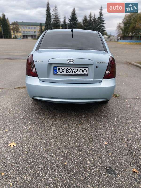 Седан Hyundai Accent 2009 в Лозовой