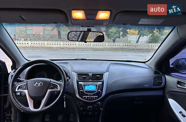 Седан Hyundai Accent 2012 в 