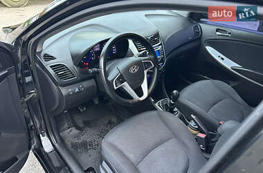 Седан Hyundai Accent 2012 в 
