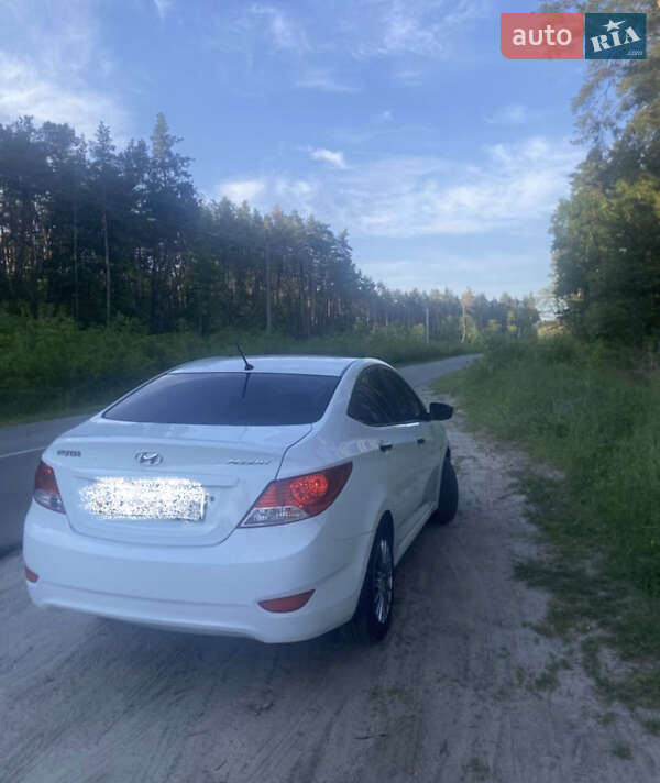 Седан Hyundai Accent 2011 в Києві фото 4 Седан Hyundai Accent 2011 в Києві