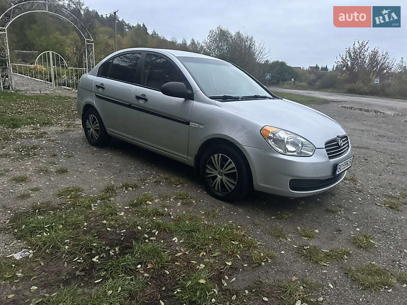 Седан Hyundai Accent 2009 в Ізяславі