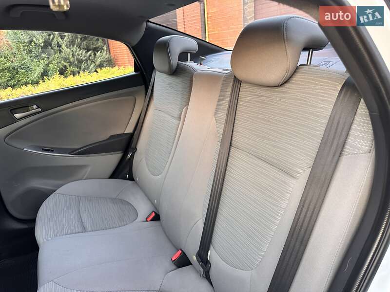 Седан Hyundai Accent 2015 в Харкові фото 15 Седан Hyundai Accent 2015 в Харкові