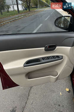 Седан Hyundai Accent 2008 в  фото 24 Седан Hyundai Accent 2008 в