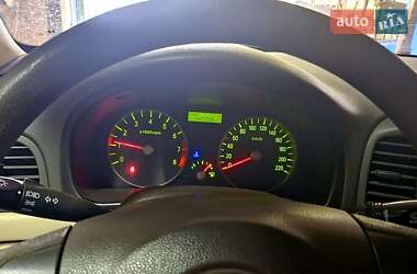 Седан Hyundai Accent 2008 в Днепре