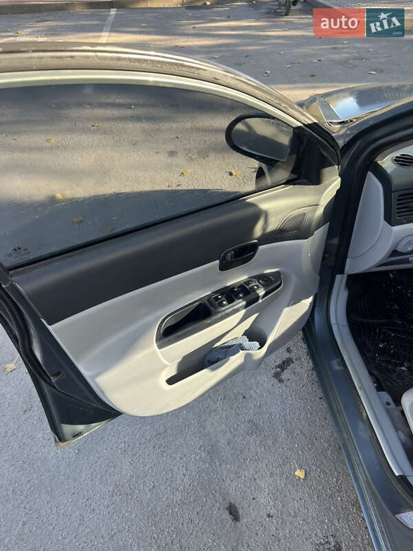 Седан Hyundai Accent 2008 в Виннице