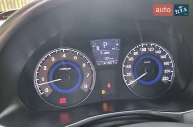 Седан Hyundai Accent 2013 в  фото 11 Седан Hyundai Accent 2013 в