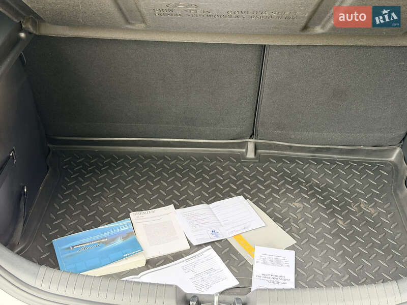 Хэтчбек Hyundai Accent 2012 в Одессе