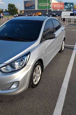 Седан Hyundai Accent 2012 в 