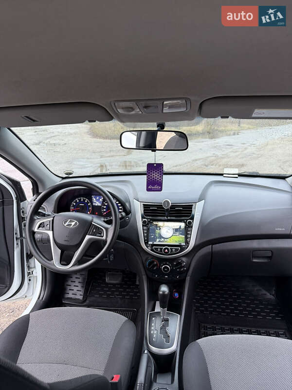 Седан Hyundai Accent 2013 в Киеве фото 25 Седан Hyundai Accent 2013 в Киеве