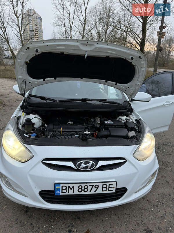 Седан Hyundai Accent 2013 в Киеве фото 48 Седан Hyundai Accent 2013 в Киеве