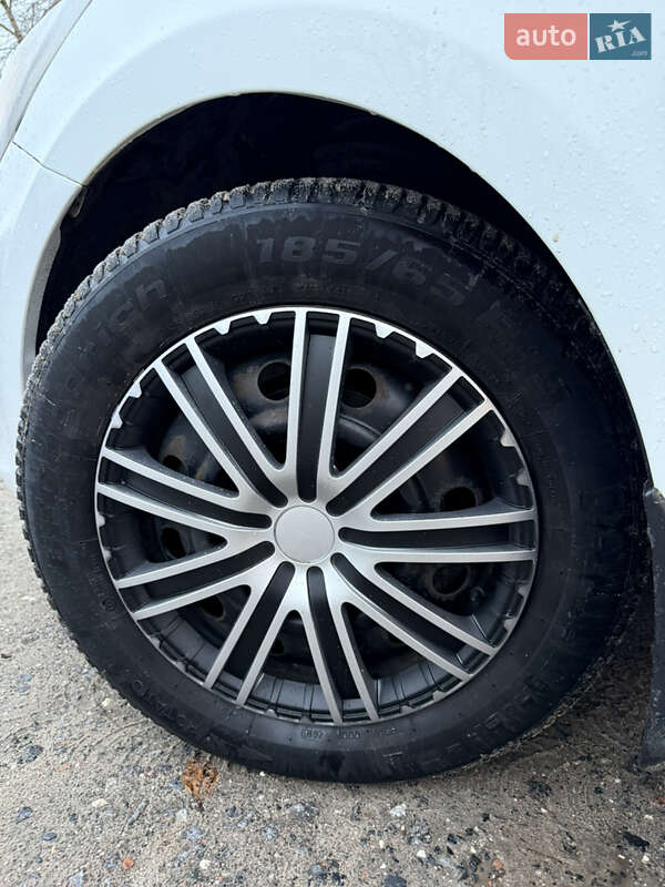 Седан Hyundai Accent 2013 в Киеве фото 53 Седан Hyundai Accent 2013 в Киеве