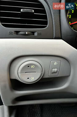 Седан Hyundai Accent 2008 в  фото 18 Седан Hyundai Accent 2008 в