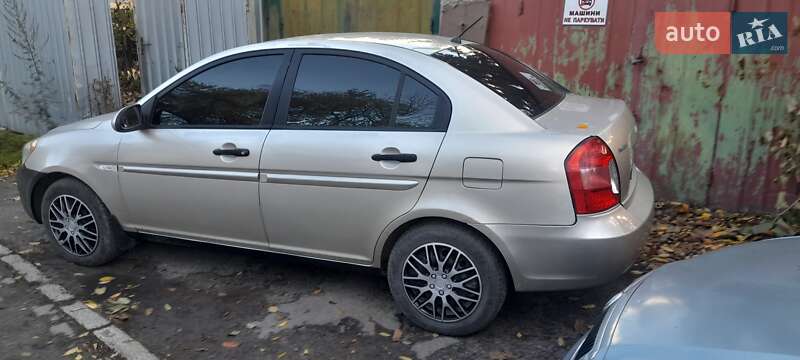 Хэтчбек Hyundai Accent 2007 в Львове