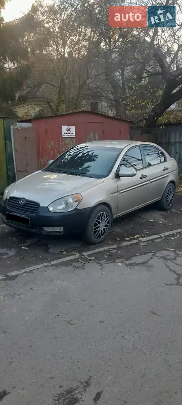 Hyundai Accent