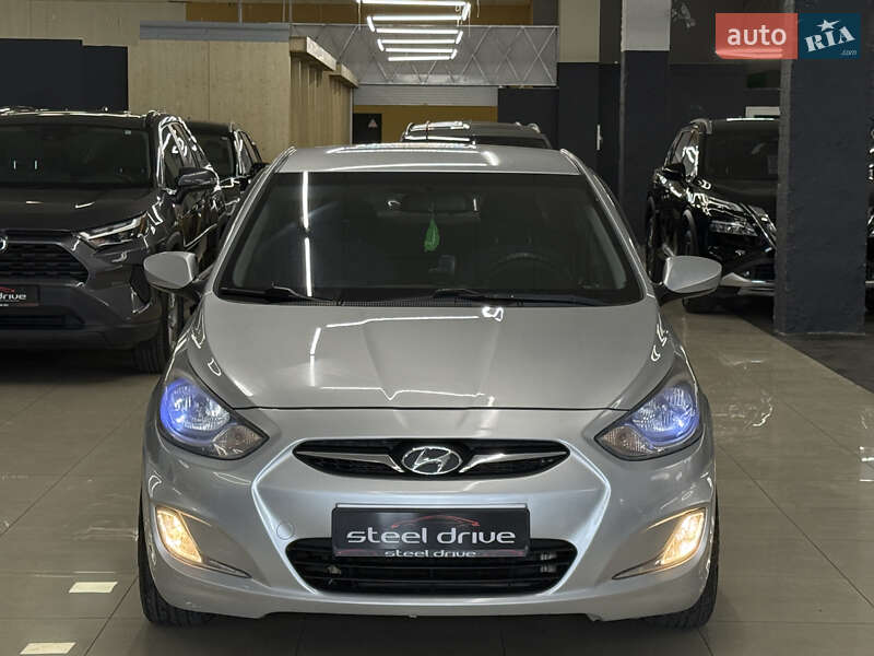 Седан Hyundai Accent 2011 в Николаеве фото 3 Седан Hyundai Accent 2011 в Николаеве
