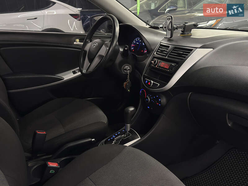 Седан Hyundai Accent 2011 в Николаеве фото 16 Седан Hyundai Accent 2011 в Николаеве