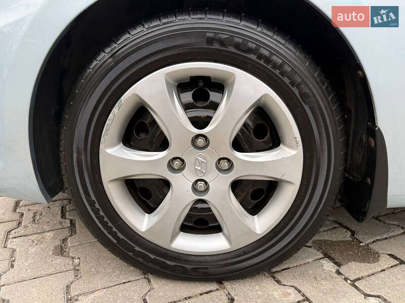 Седан Hyundai Accent 2011 в Харькове фото 24 Седан Hyundai Accent 2011 в Харькове