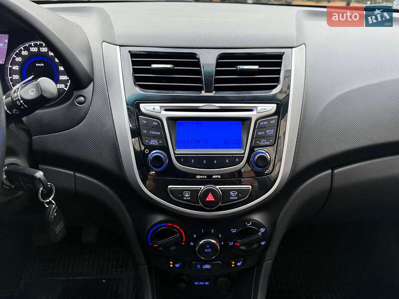 Седан Hyundai Accent 2011 в Харькове фото 29 Седан Hyundai Accent 2011 в Харькове