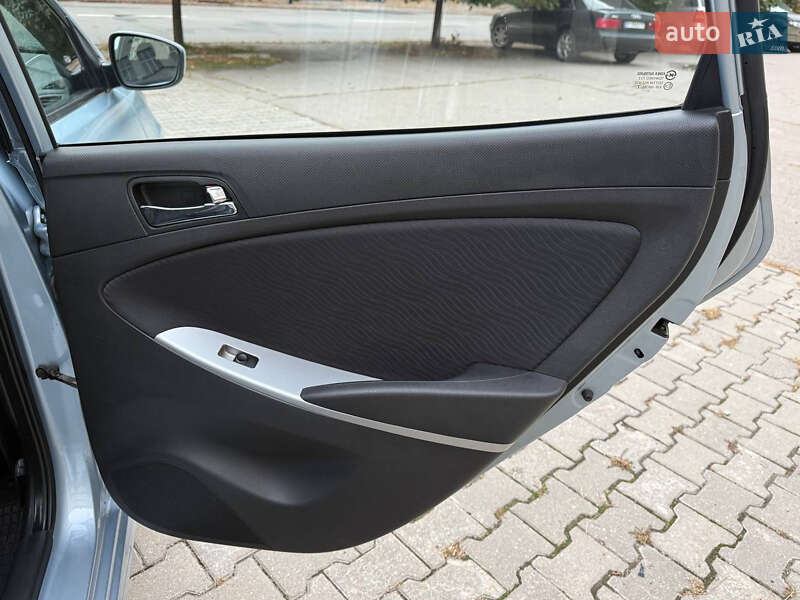 Седан Hyundai Accent 2011 в Харькове фото 38 Седан Hyundai Accent 2011 в Харькове