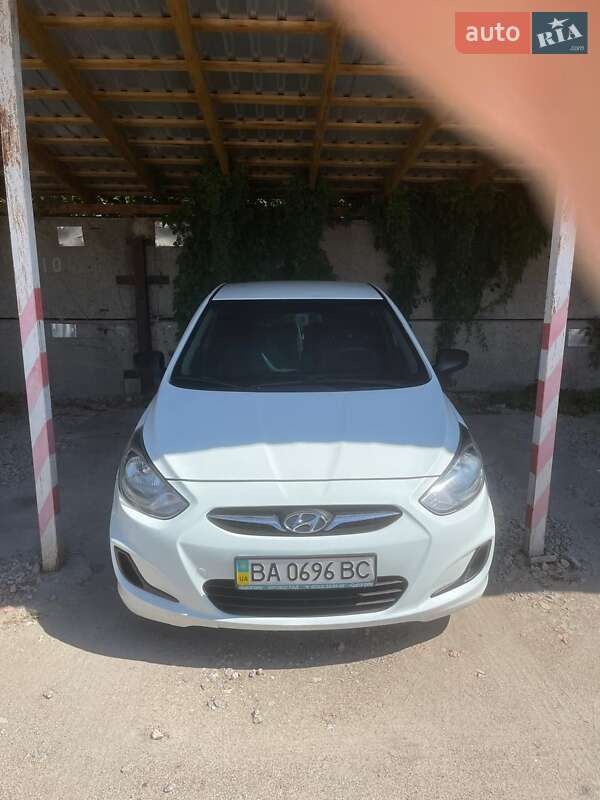 Седан Hyundai Accent 2013 в Кропивницькому