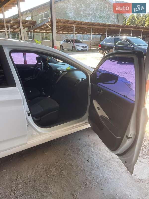 Седан Hyundai Accent 2013 в Кропивницькому