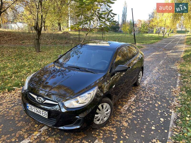 Седан Hyundai Accent 2013 в Чернігові фото 2 Седан Hyundai Accent 2013 в Чернігові