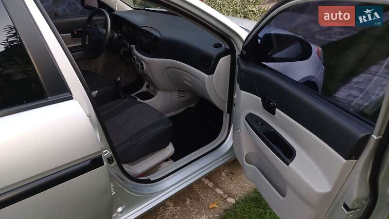 Седан Hyundai Accent 2010 в Корсуне-Шевченковском фото 14 Седан Hyundai Accent 2010 в Корсуне-Шевченковском