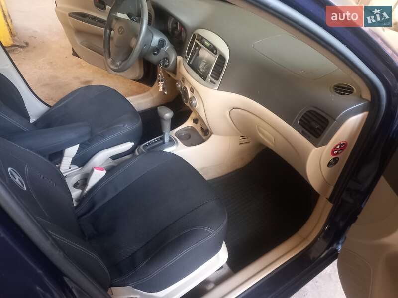 Седан Hyundai Accent 2008 в Сребном фото 12 Седан Hyundai Accent 2008 в Сребном