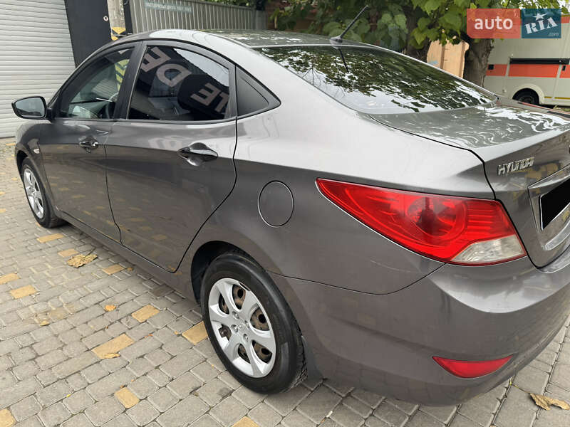 Седан Hyundai Accent 2011 в Одессе фото 5 Седан Hyundai Accent 2011 в Одессе