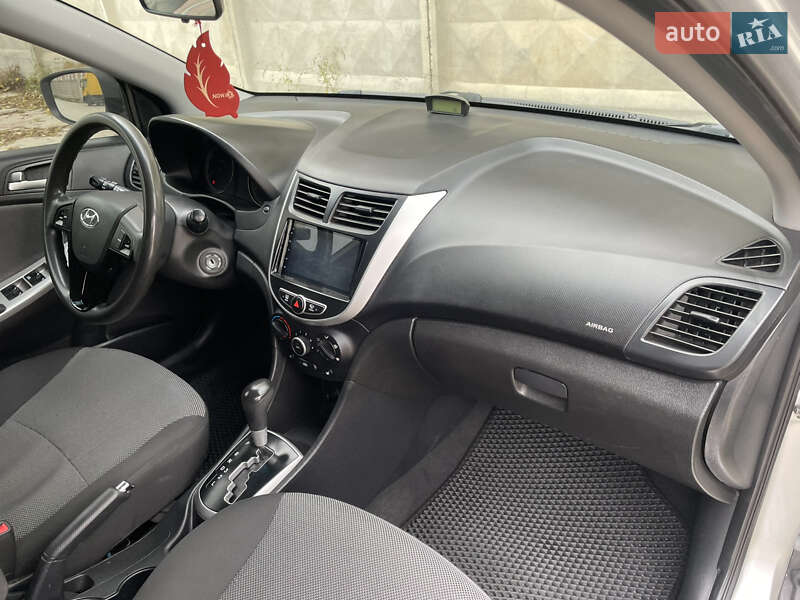 Седан Hyundai Accent 2011 в Одесі фото 41 Седан Hyundai Accent 2011 в Одесі