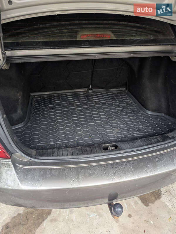 Седан Hyundai Accent 2008 в Ужгороде