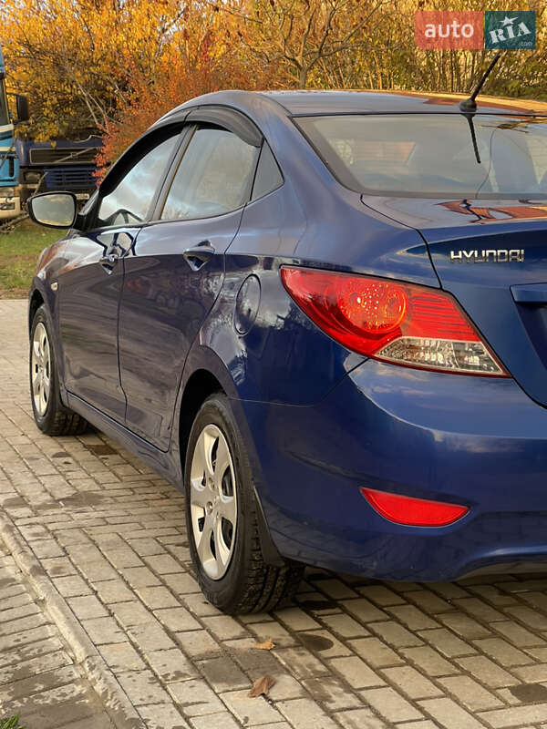 Седан Hyundai Accent 2013 в Харкові