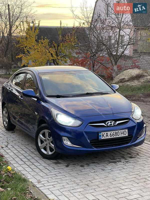 Седан Hyundai Accent 2013 в Харкові