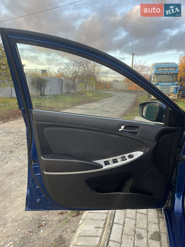 Седан Hyundai Accent 2013 в Харкові