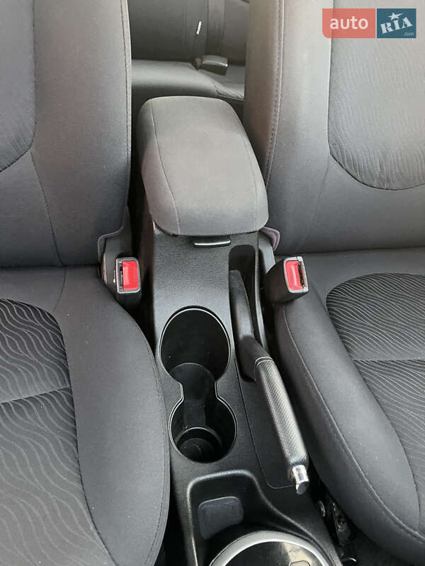 Седан Hyundai Accent 2013 в Харкові