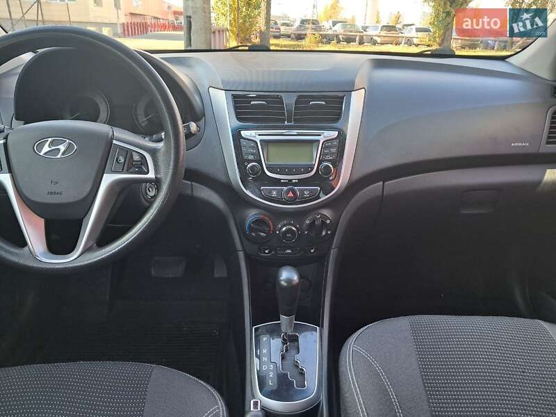Седан Hyundai Accent 2011 в Киеве