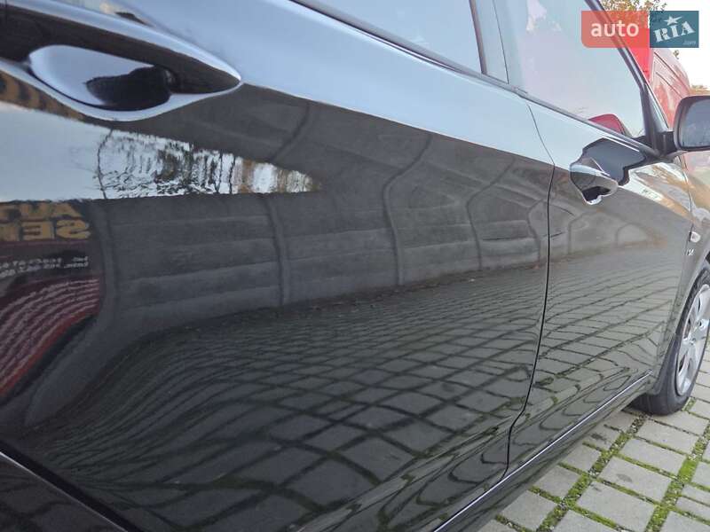 Седан Hyundai Accent 2011 в Киеве