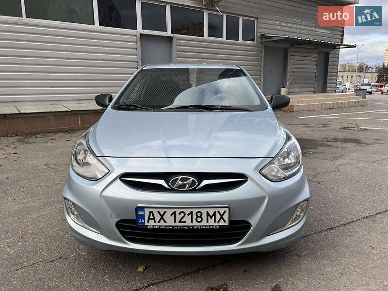 Седан Hyundai Accent 2012 в Харькове фото 2 Седан Hyundai Accent 2012 в Харькове