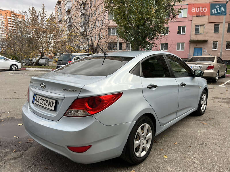 Седан Hyundai Accent 2012 в Харькове фото 6 Седан Hyundai Accent 2012 в Харькове