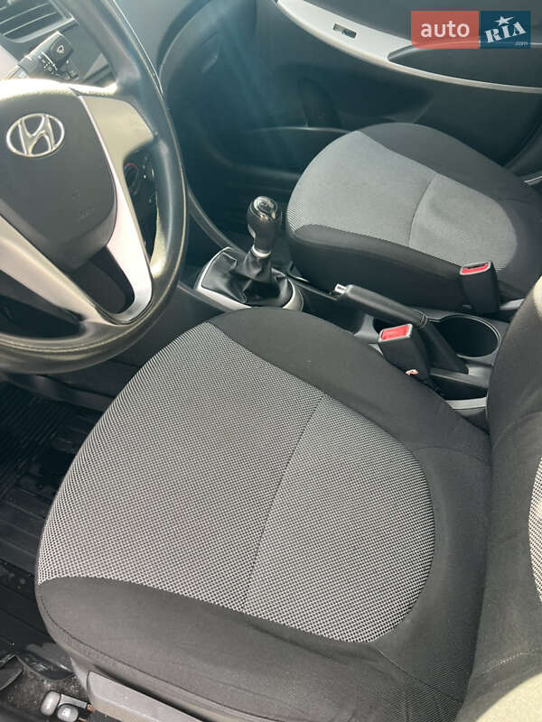 Седан Hyundai Accent 2012 в Харькове фото 16 Седан Hyundai Accent 2012 в Харькове