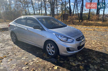 Седан Hyundai Accent 2011 в Полтаве
