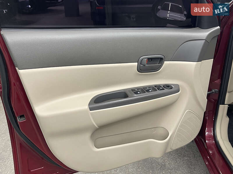 Седан Hyundai Accent 2008 в Харькове фото 11 Седан Hyundai Accent 2008 в Харькове