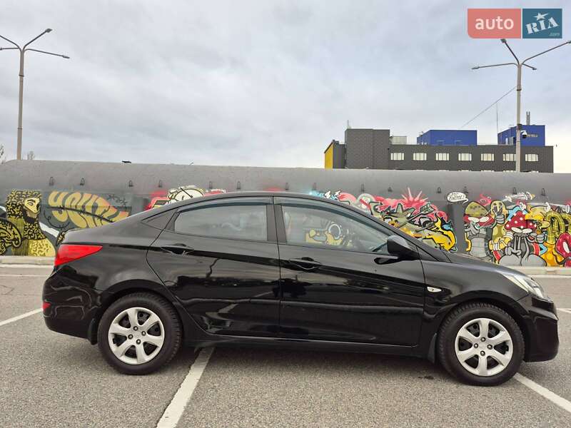 Седан Hyundai Accent 2014 в Киеве