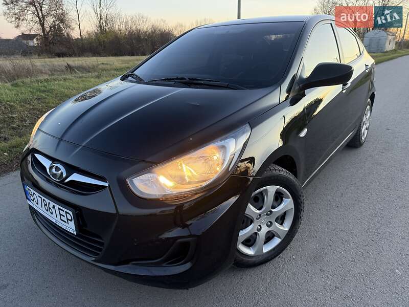 Седан Hyundai Accent 2011 в Тернополе