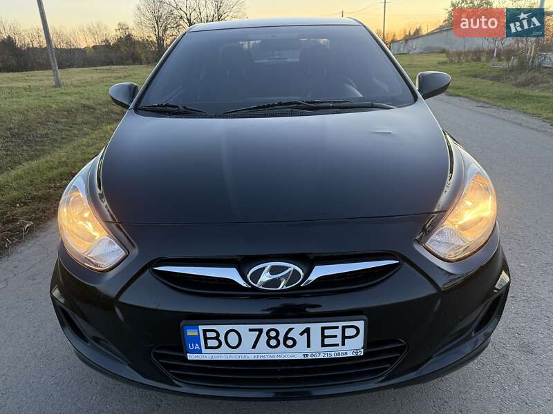Седан Hyundai Accent 2011 в Тернополе