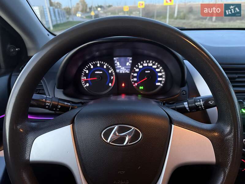 Седан Hyundai Accent 2011 в Тернополе